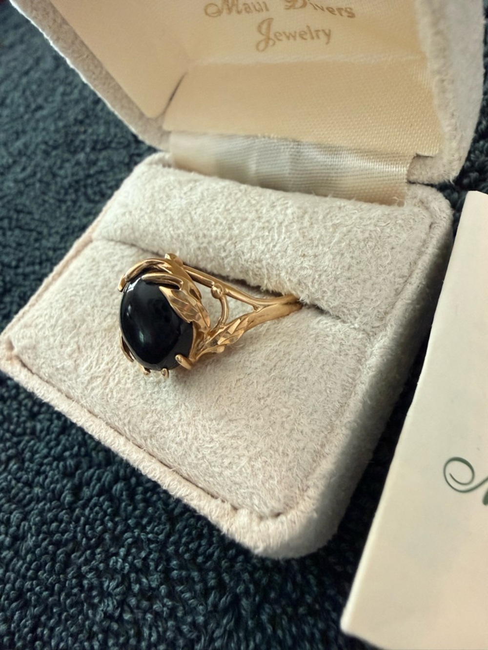 Maui Divers Hawaiian Black Coral 14ct Gold Ring - Picture 5 of 5